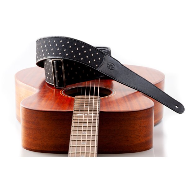 Yamaha Model 4 SONGWRITER Black